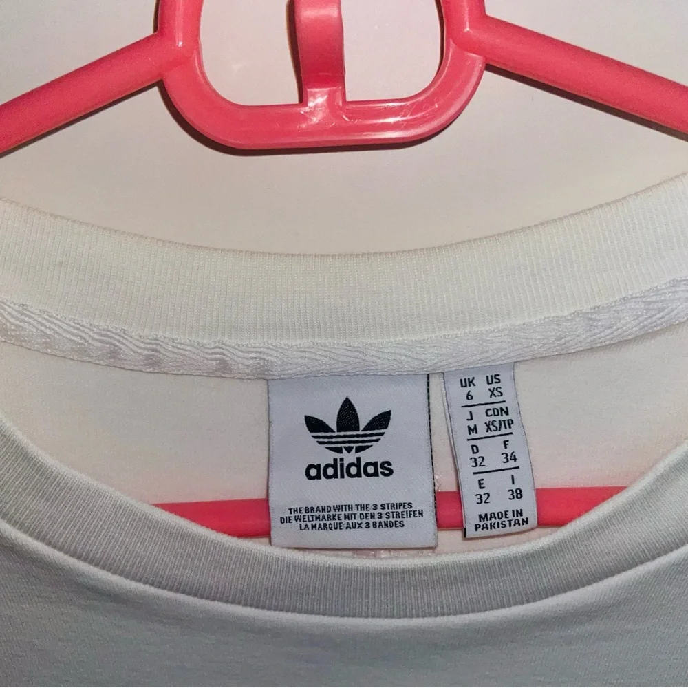 Adidas - Picture 3 of 3